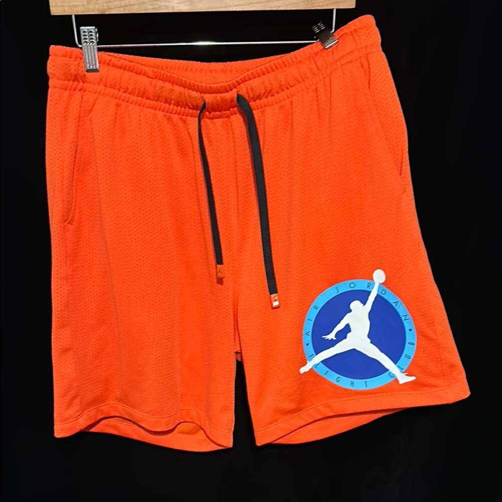 Jordan Flight MVP Shorts in Orange -
